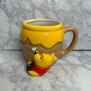 Disney Winnie the Pooh Honey Pot Sculpted Ceramic Mug